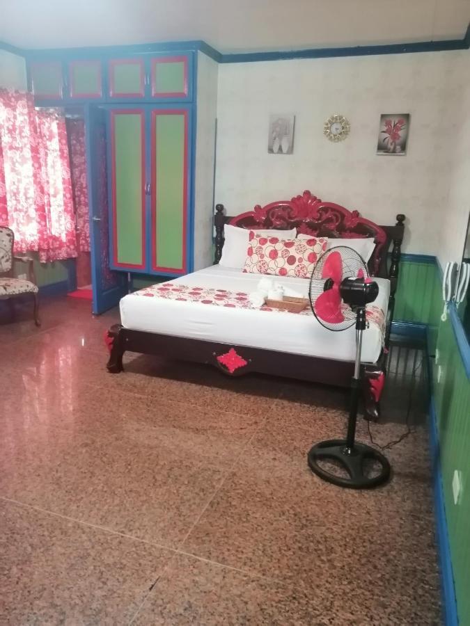 Sang Yoo Mountain View Tagaytay Bed And Breakfast - Taal Lake View Tagaytay City ภายนอก รูปภาพ