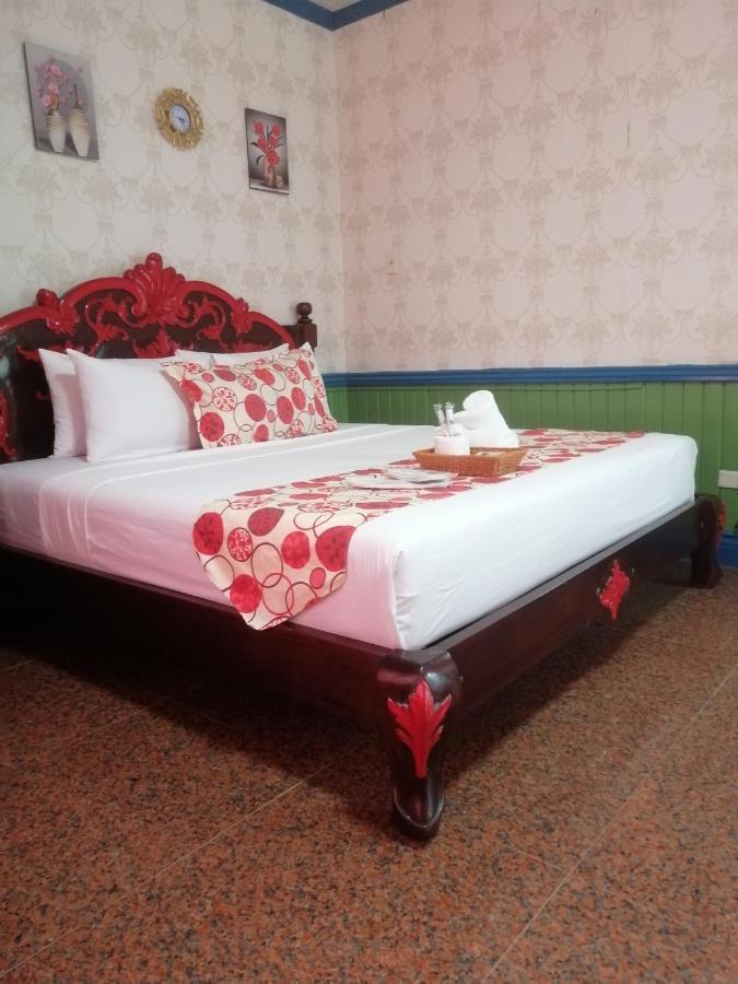 Sang Yoo Mountain View Tagaytay Bed And Breakfast - Taal Lake View Tagaytay City ภายนอก รูปภาพ